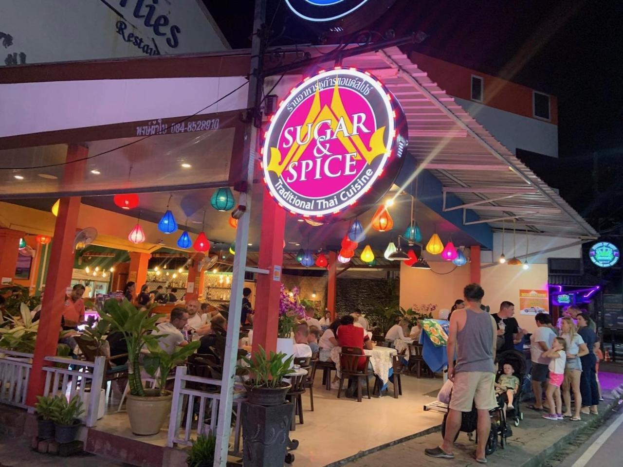 Sugar And Spice Inn Bãi biển Kata Ngoại thất bức ảnh